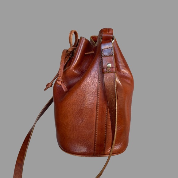 SEZANE Cognac Rich Brown Glossy Leather Crossbody Bucket Bag Farrow Shoulder Bag - Picture 5 of 17
